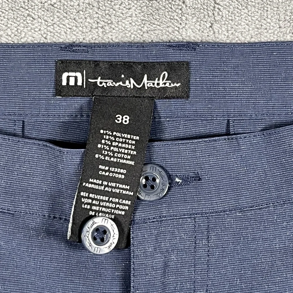 Travis Mathew Men Golf Shorts Flat Front Dark Blue Navy Polyester Stretch Sz 38